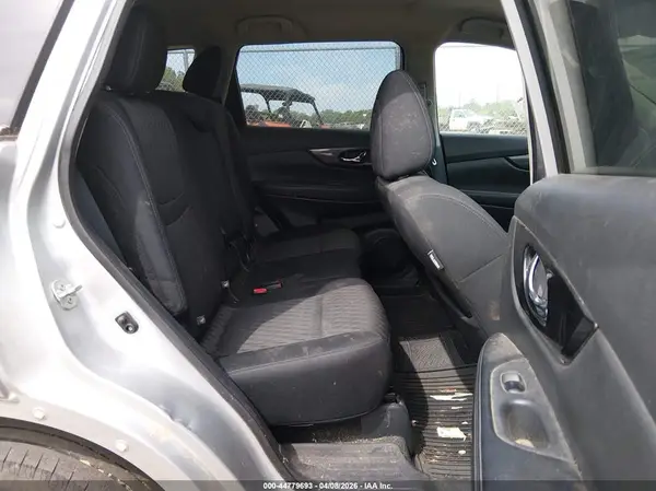 5N1AT2MT8JC764282 2018 NISSAN ROGUE - Image 8
