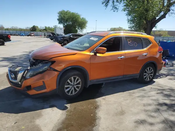 5N1AT2MT8JC777484 2018 NISSAN ROGUE - Image 1