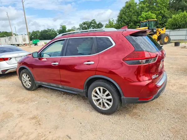 5N1AT2MT8JC788923 2018 NISSAN ROGUE - Image 2