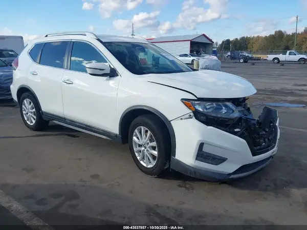 5N1AT2MT8JC790722 2018 NISSAN ROGUE - Image 1