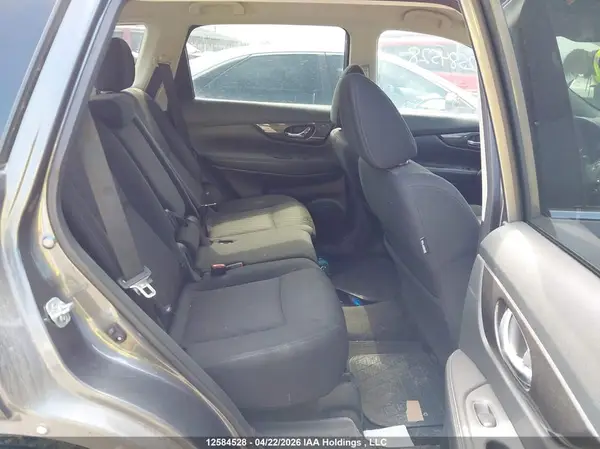 5N1AT2MT8JC793989 2018 NISSAN ROGUE - Image 8