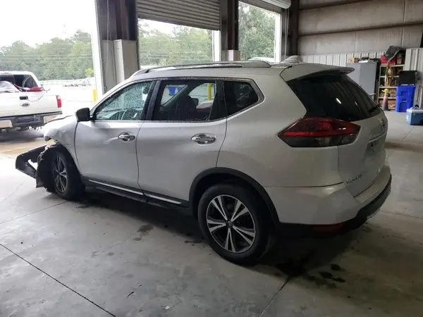 5N1AT2MT8JC801752 2018 NISSAN ROGUE - Image 2