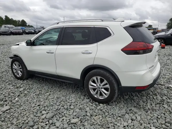 5N1AT2MT8JC809592 2018 NISSAN ROGUE - Image 2