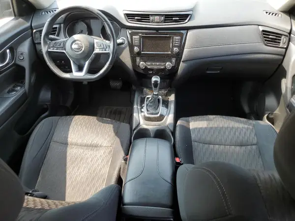 5N1AT2MT8JC813447 2018 NISSAN ROGUE - Image 8
