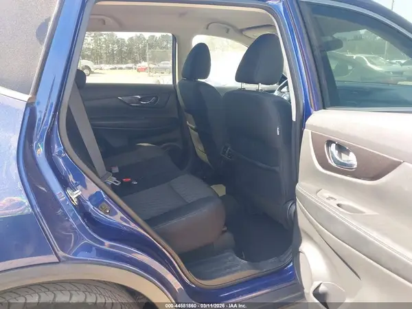 5N1AT2MT8JC813836 2018 NISSAN ROGUE - Image 8