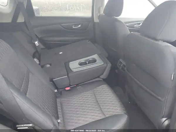 5N1AT2MT8JC817840 2018 NISSAN ROGUE - Image 8