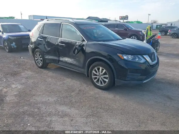 5N1AT2MT8JC819247 2018 NISSAN ROGUE - Image 1