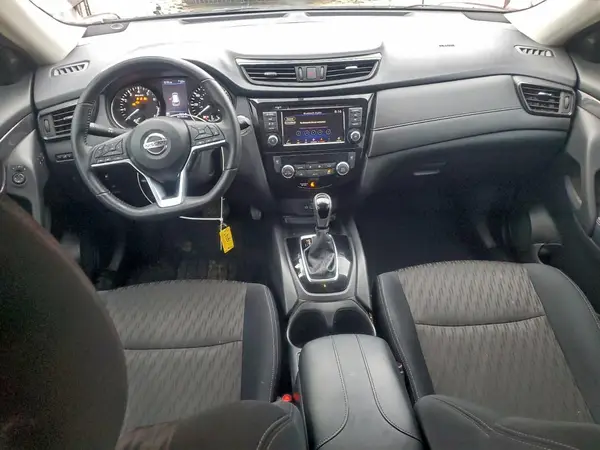5N1AT2MT8JC823301 2018 NISSAN ROGUE - Image 8
