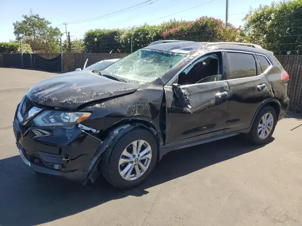 5N1AT2MT8JC833701 2018 NISSAN ROGUE - Image 1