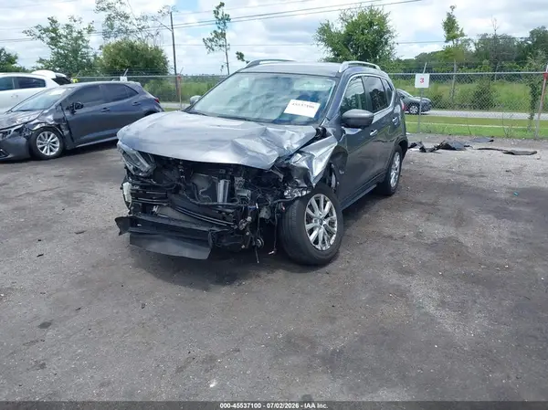 5N1AT2MT8JC834282 2018 NISSAN ROGUE - Image 2
