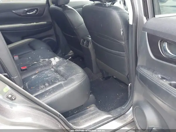 5N1AT2MT8JC834282 2018 NISSAN ROGUE - Image 8
