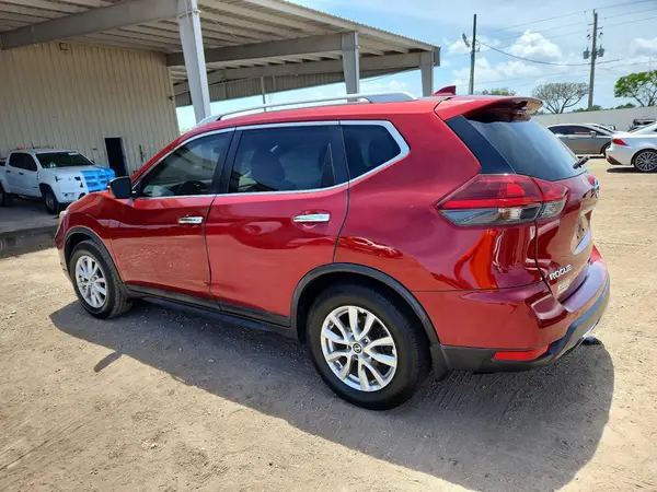 5N1AT2MT8JC835528 2018 NISSAN ROGUE - Image 2