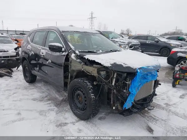 5N1AT2MT8JC844732 2018 NISSAN ROGUE - Image 1