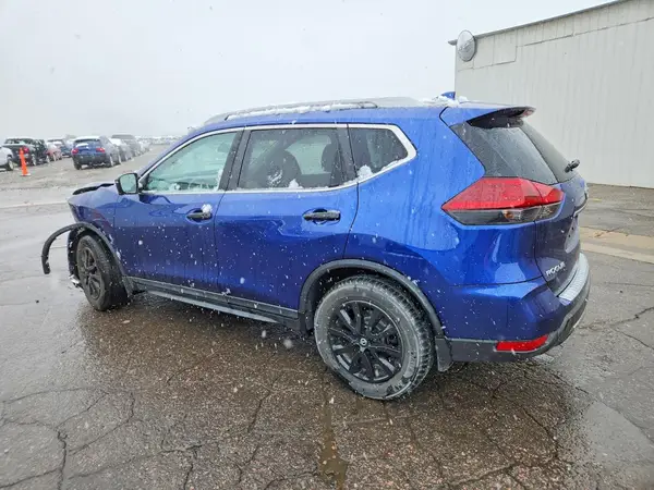 5N1AT2MT8JC847775 2018 NISSAN ROGUE - Image 2