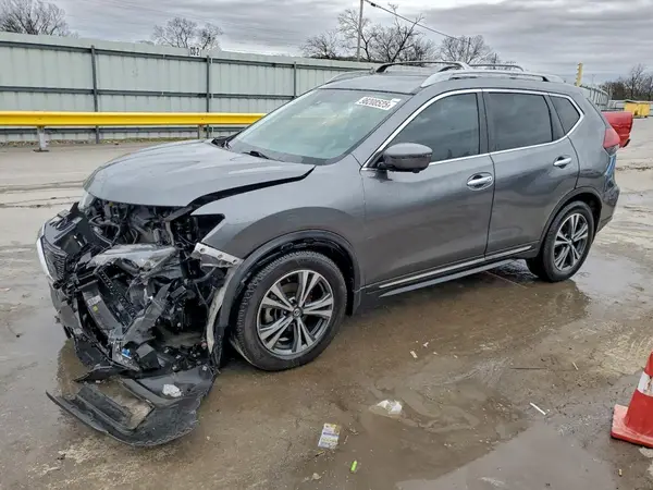 5N1AT2MT8JC848604 2018 NISSAN ROGUE - Image 1