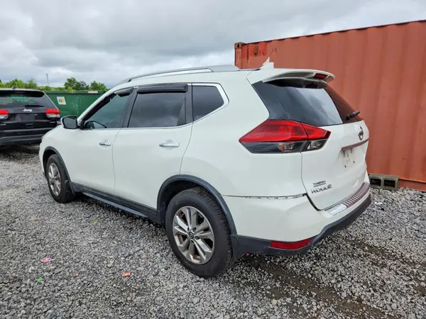 5N1AT2MT8JC851891 2018 NISSAN ROGUE - Image 2