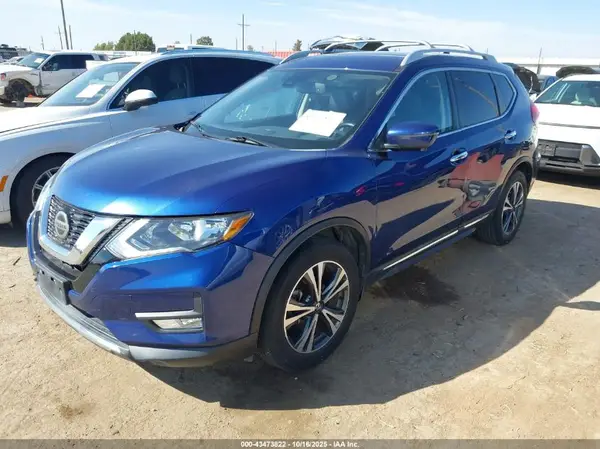 5N1AT2MT8JC851986 2018 NISSAN ROGUE - Image 2