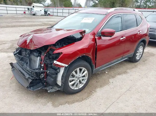 5N1AT2MT8JC852068 2018 NISSAN ROGUE - Image 2