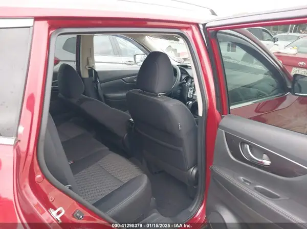 5N1AT2MT8JC852068 2018 NISSAN ROGUE - Image 8