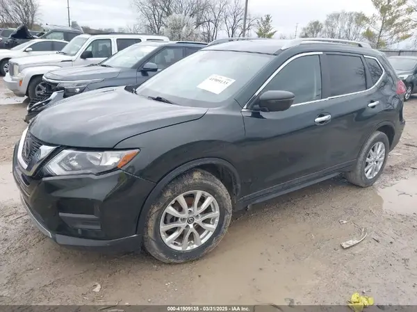 5N1AT2MT8KC701247 2019 NISSAN ROGUE - Image 2