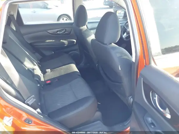 5N1AT2MT8KC701698 2019 NISSAN ROGUE - Image 8