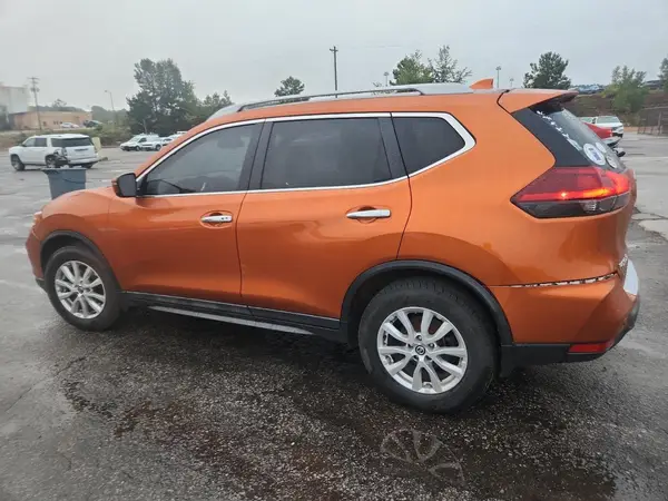 5N1AT2MT8KC705959 2019 NISSAN ROGUE - Image 2