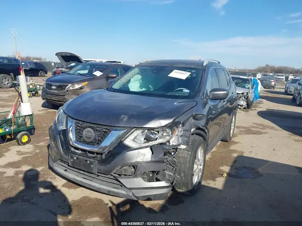 5N1AT2MT8KC713012 2019 NISSAN ROGUE - Image 2