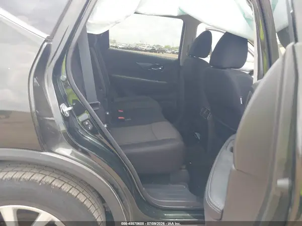 5N1AT2MT8KC714242 2019 NISSAN ROGUE - Image 8