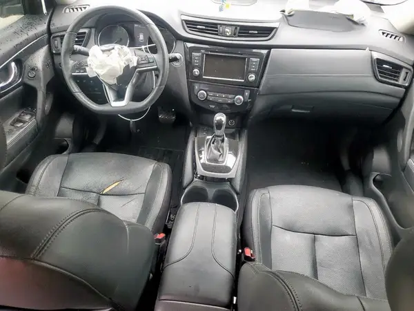 5N1AT2MT8KC715780 2019 NISSAN ROGUE - Image 8