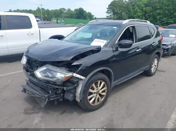 5N1AT2MT8KC724575 2019 NISSAN ROGUE - Image 2