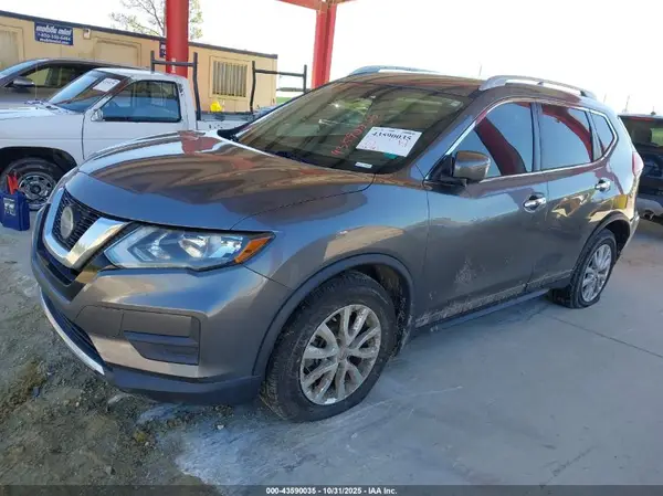 5N1AT2MT8KC730215 2019 NISSAN ROGUE - Image 2
