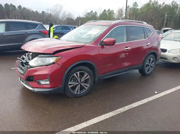 5N1AT2MT8KC730845 2019 NISSAN ROGUE - Image 2