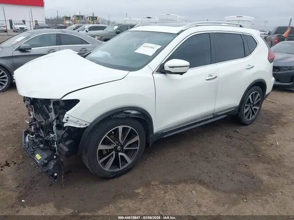 5N1AT2MT8KC731896 2019 NISSAN ROGUE - Image 2