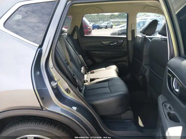 5N1AT2MT8KC735687 2019 NISSAN ROGUE - Image 8