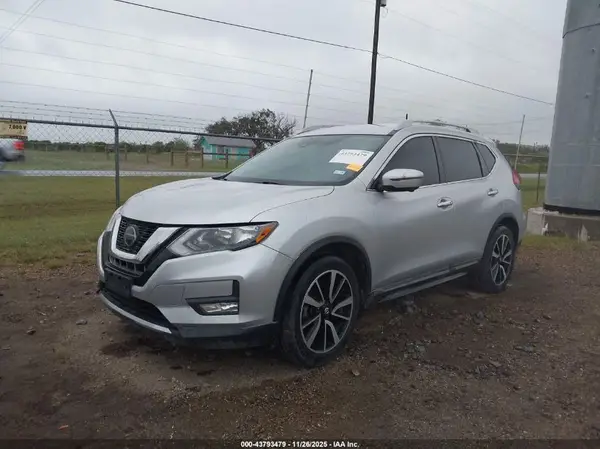 5N1AT2MT8KC775641 2019 NISSAN ROGUE - Image 2