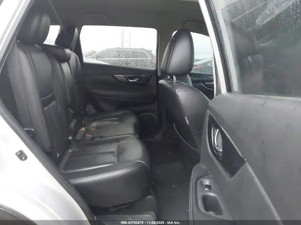 5N1AT2MT8KC775641 2019 NISSAN ROGUE - Image 8