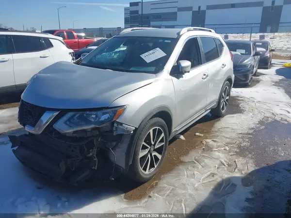 5N1AT2MT8KC776739 2019 NISSAN ROGUE - Image 2