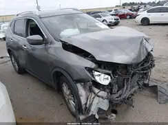 5N1AT2MT8KC797073 2019 NISSAN ROGUE
