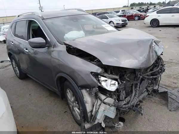 5N1AT2MT8KC797073 2019 NISSAN ROGUE - Image 1