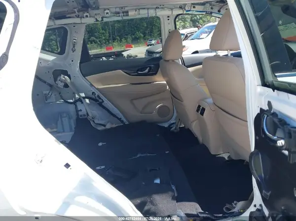 5N1AT2MT8KC807259 2019 NISSAN ROGUE - Image 8