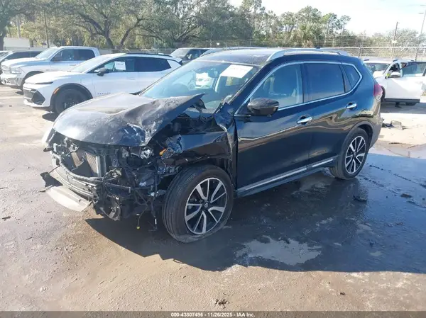 5N1AT2MT8KC813353 2019 NISSAN ROGUE - Image 2