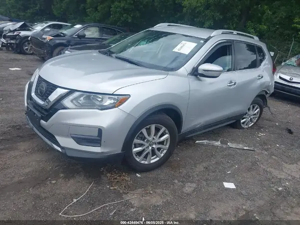5N1AT2MT8KC815149 2019 NISSAN ROGUE - Image 2