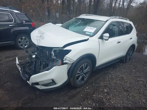 5N1AT2MT8KC817404 2019 NISSAN ROGUE - Image 2