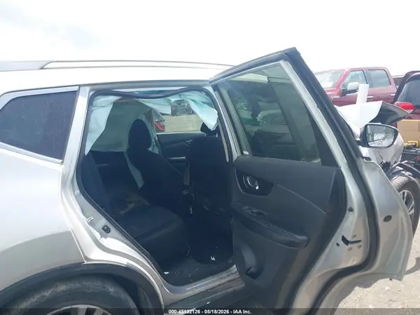 5N1AT2MT8KC821324 2019 NISSAN ROGUE - Image 8
