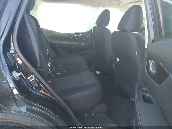 5N1AT2MT8KC825874 2019 NISSAN ROGUE - Image 8