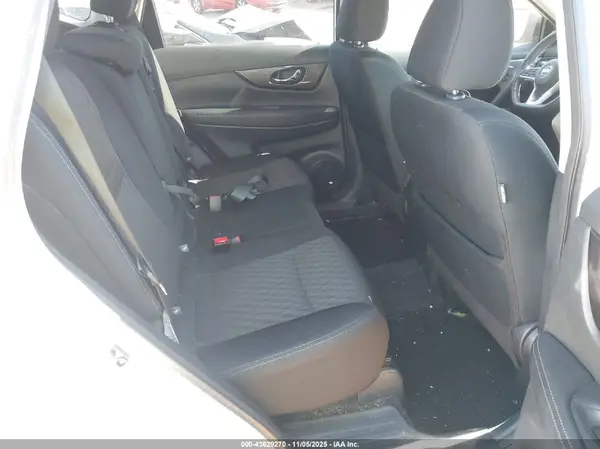5N1AT2MT8KC831089 2019 NISSAN ROGUE - Image 8