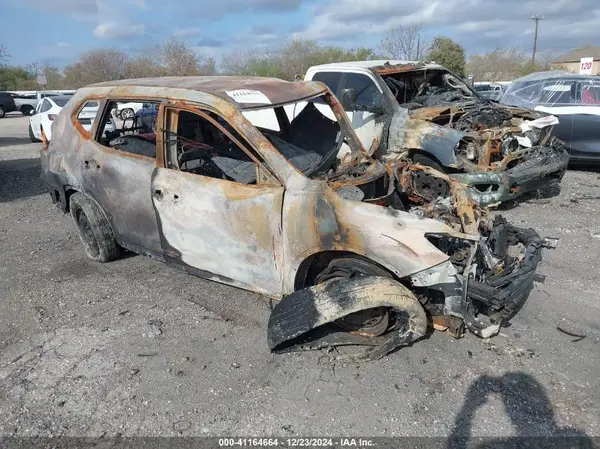 5N1AT2MT8LC705462 2020 NISSAN ROGUE - Image 1