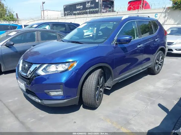 5N1AT2MT8LC709429 2020 NISSAN ROGUE - Image 2