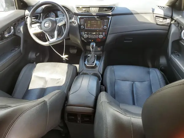 5N1AT2MT8LC742673 2020 NISSAN ROGUE - Image 8