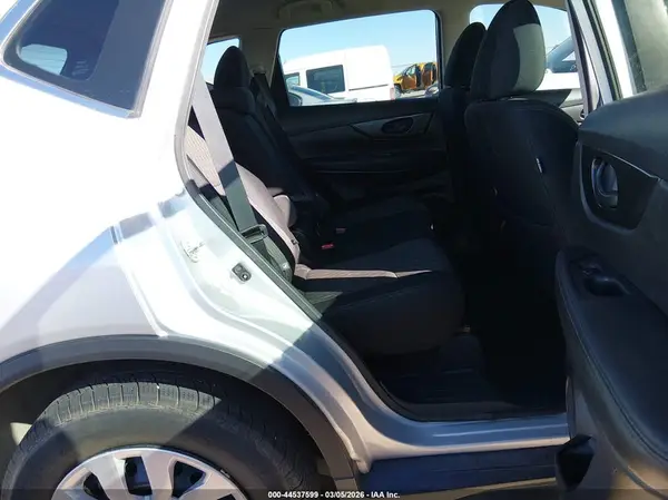 5N1AT2MT8LC763748 2020 NISSAN ROGUE - Image 8